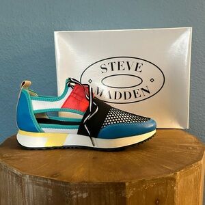 Steve Madden Arctic Tennis shoes- breathable summer shoes